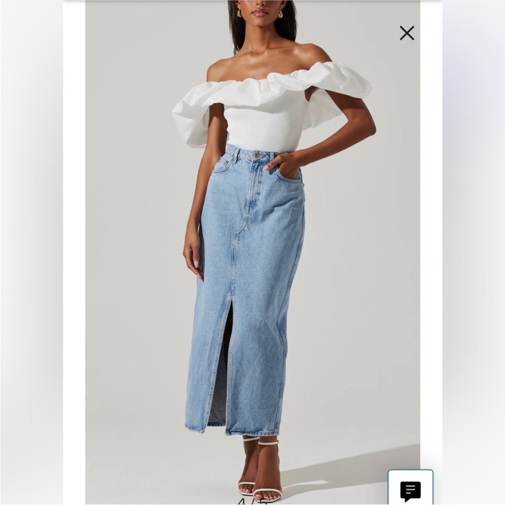 ASTR the Label Cherie White Off Shoulder Ruffle Top Large Coastal Nautical Glam